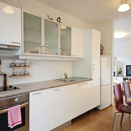Apartment Kosatcova Prague Exterior photo