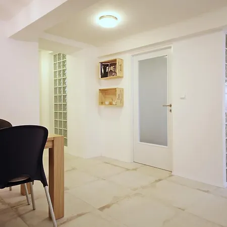 Apartment Kosatcova Prague Exterior photo