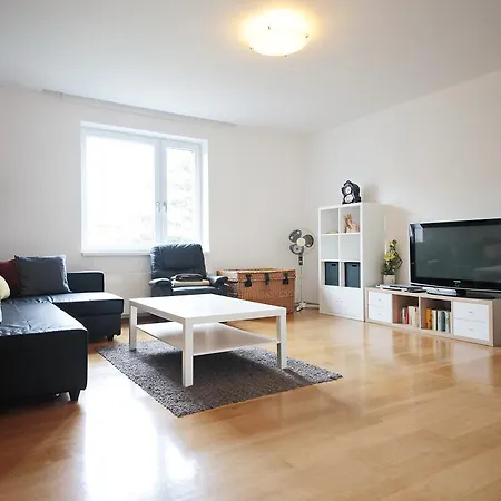 Apartment Kosatcova Prague Exterior photo